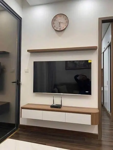Kệ và TV phòng khách căn hộ Hoàng Huy Commerce